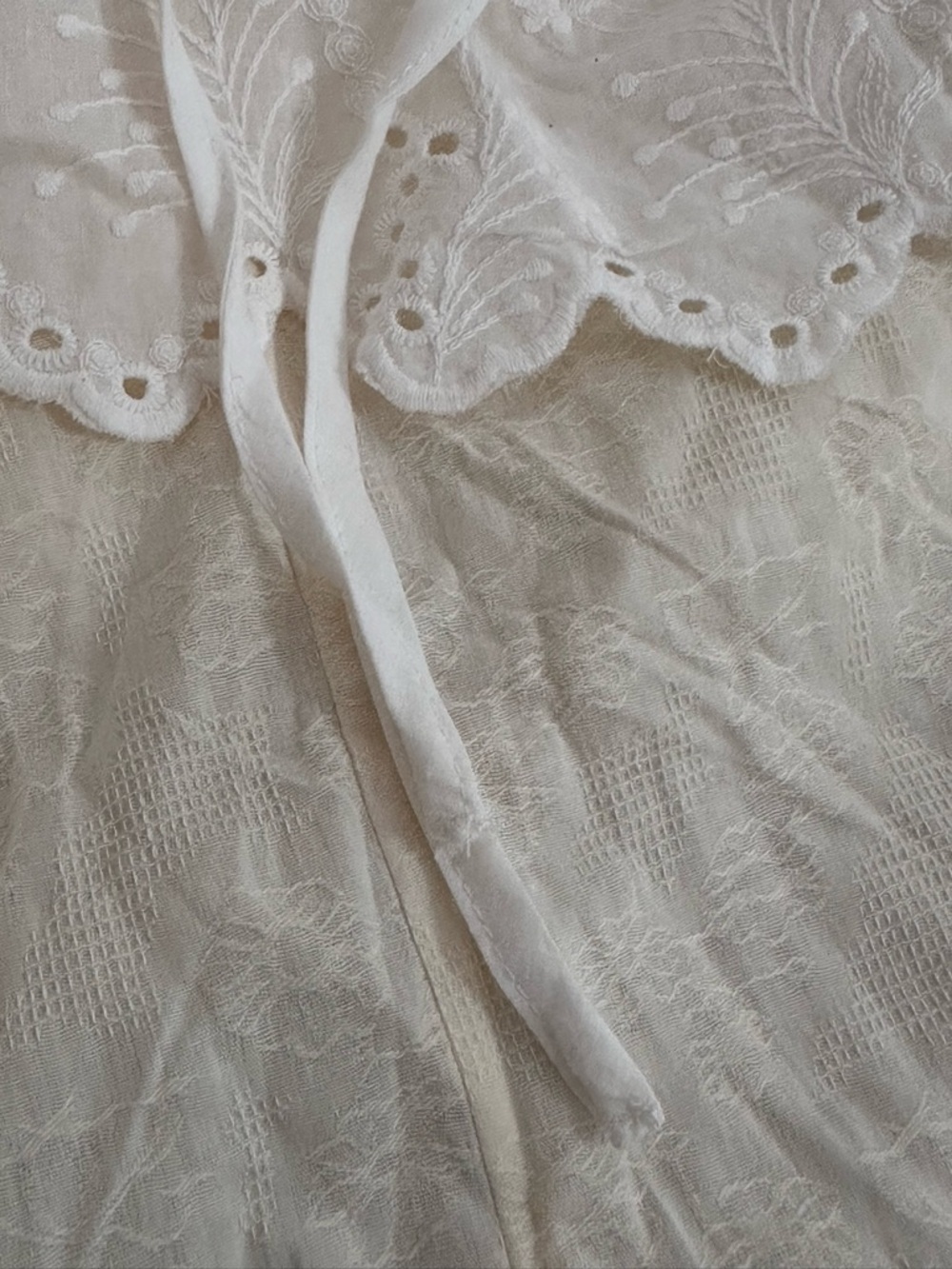 Goldie Lew Eyelet Ruffle Peasant Blouse Cottagecore Romantic NWT Medium - Picture 7 of 8